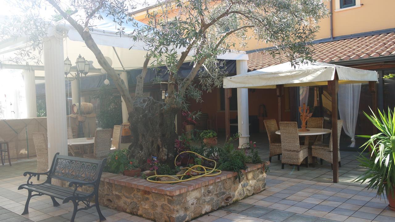 Agriturismo Masseria I Risi Guest House Sant'Eufemia Lamezia Exterior photo